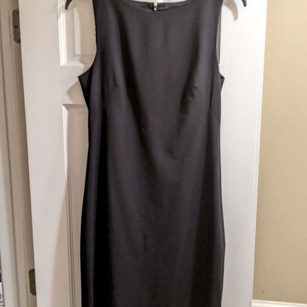 Theory sleeveless fitted dress